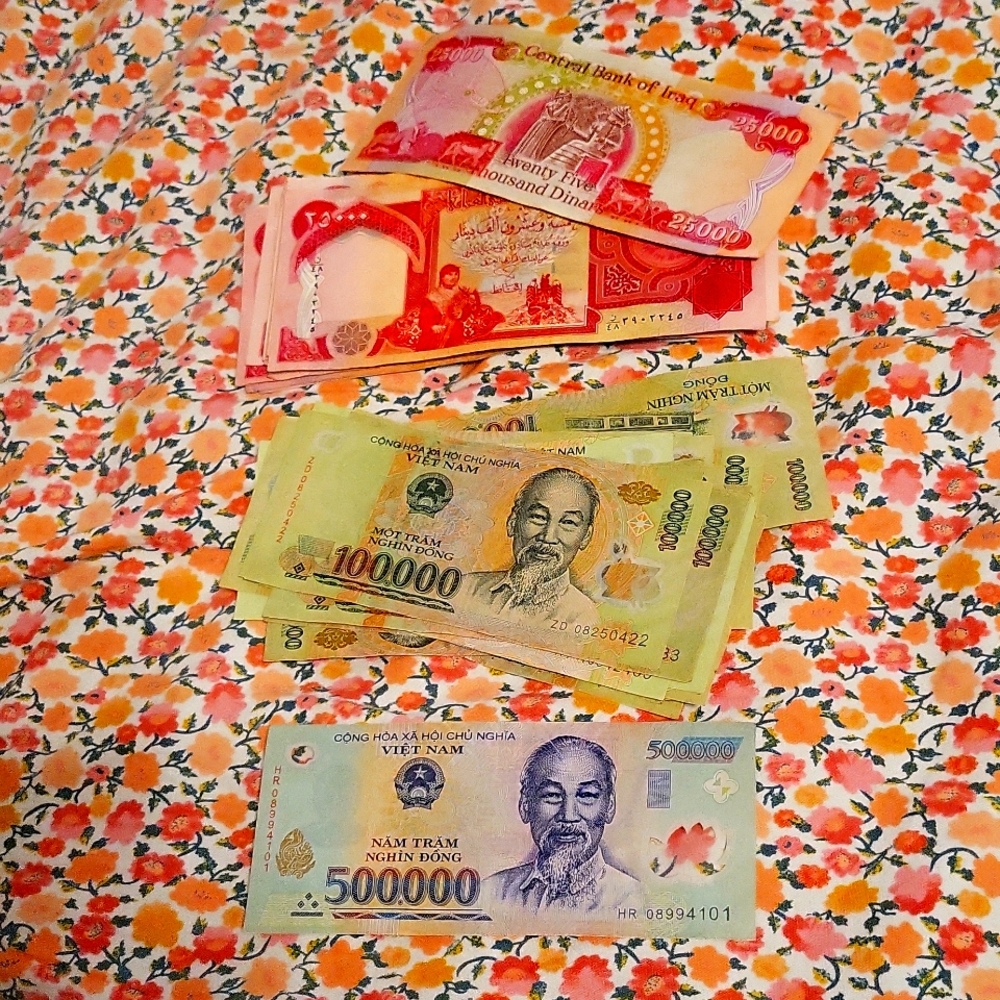 Dinar Dong currency